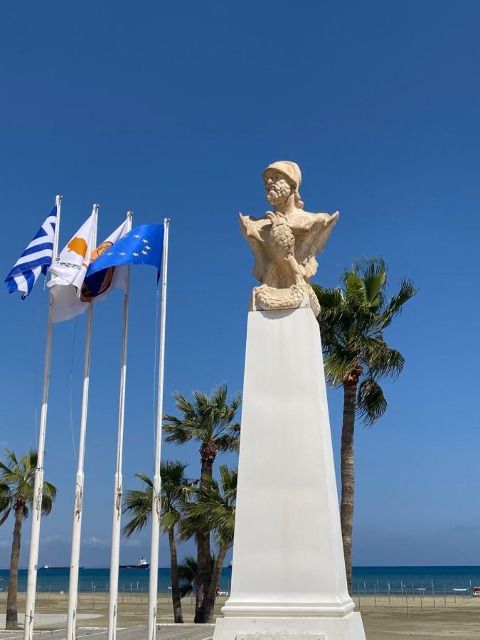 Ithaki Phinikoudes Apartment No. 102 Larnaca Bagian luar foto