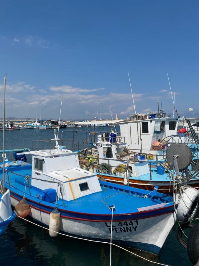 Ithaki Phinikoudes Apartment No. 102 Larnaca Bagian luar foto